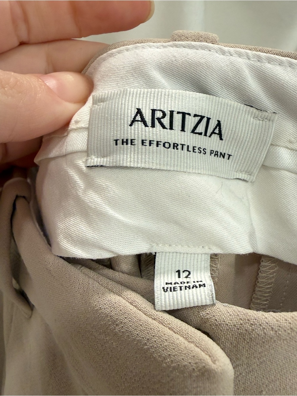 Aritzia The Effortless Pant Curve-Fit Crepette Nomad Taupe Size 12 - Picture 5 of 5